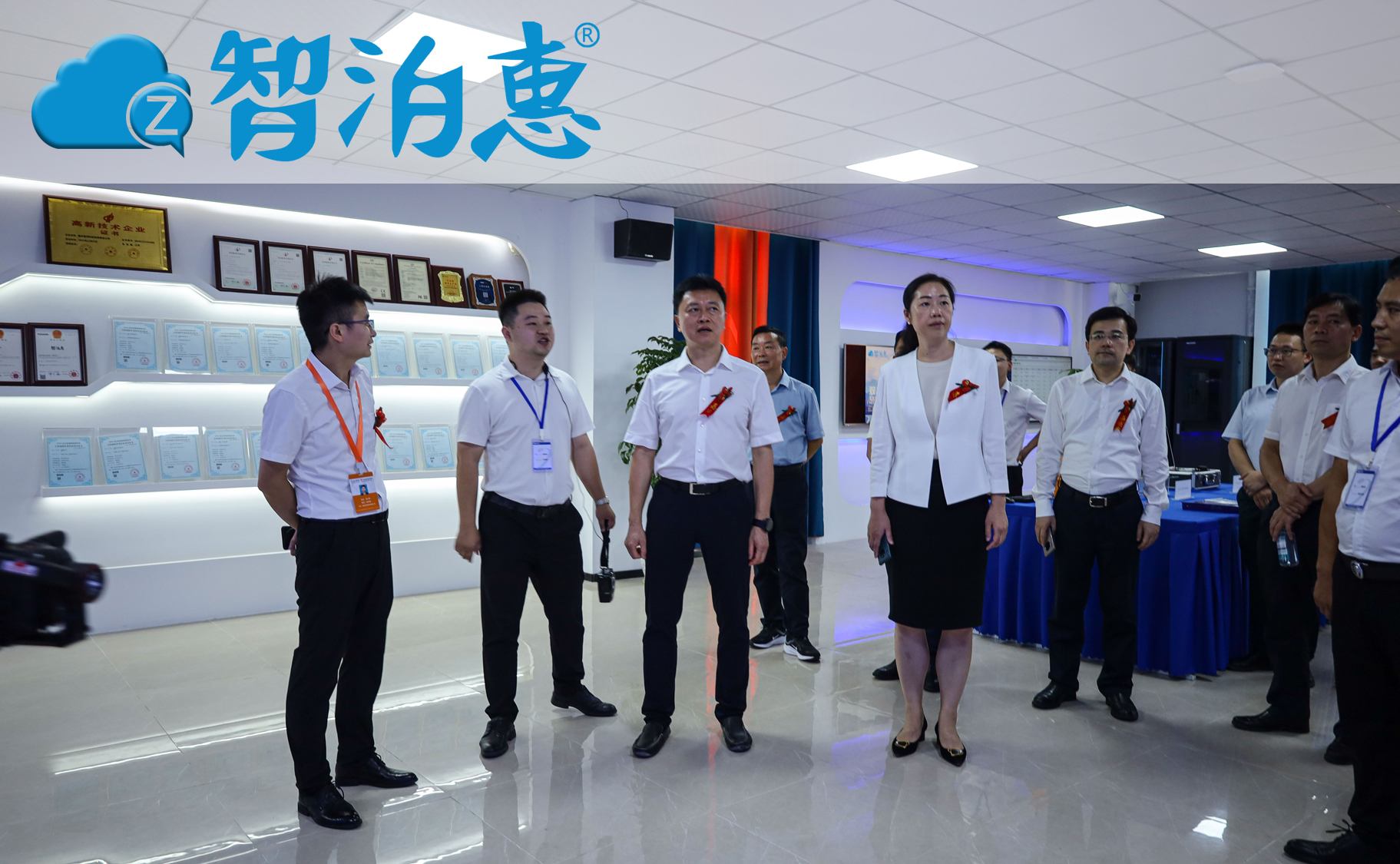 重庆市荣昌区区委书记高洪波来我司视察指导工作。